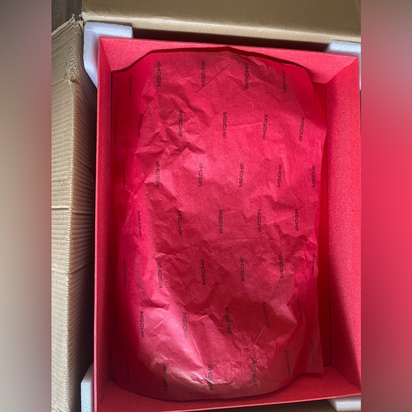 Mschf big red boots size 10! - Picture 2 of 7